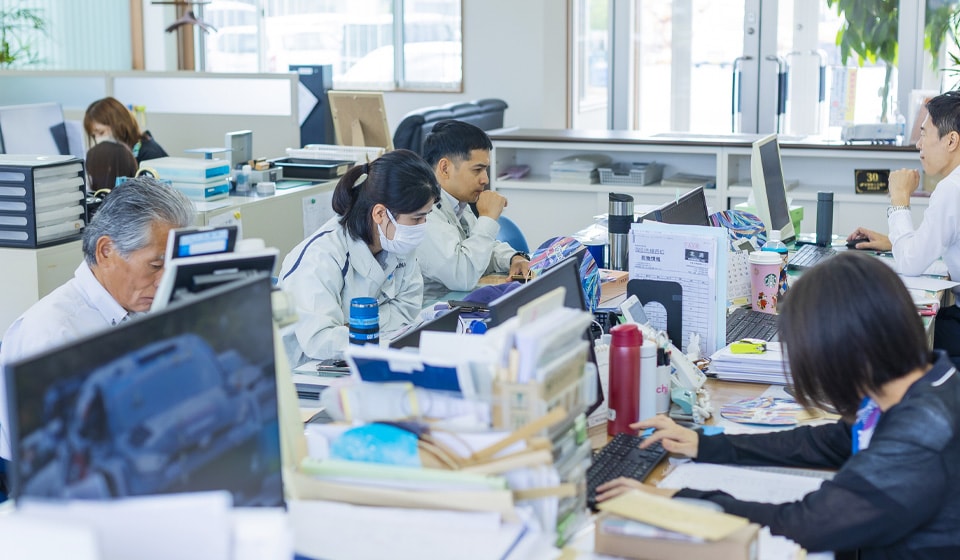 本社機能 Head Office Functions