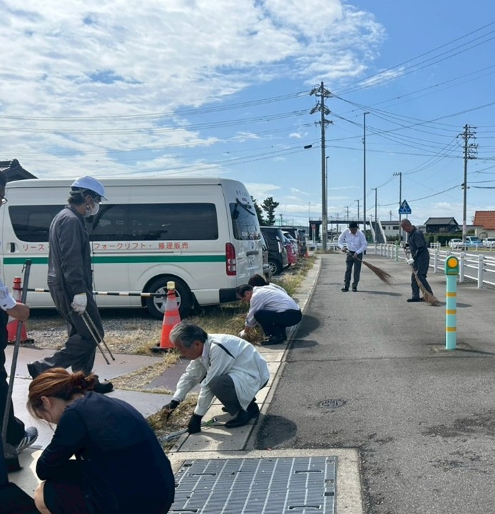 地域清掃活動を実施しました！